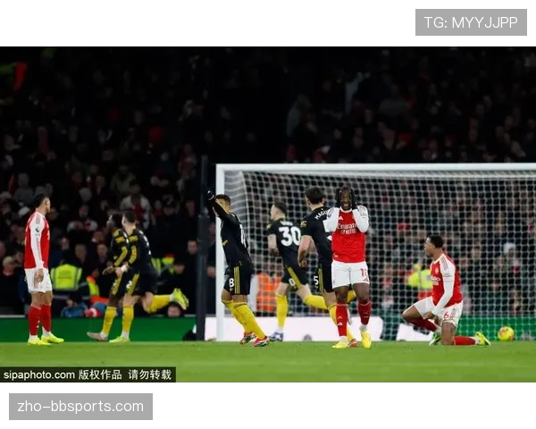 狼队客场0比1不敌水晶宫 克雷伊奇染红导致十人作战