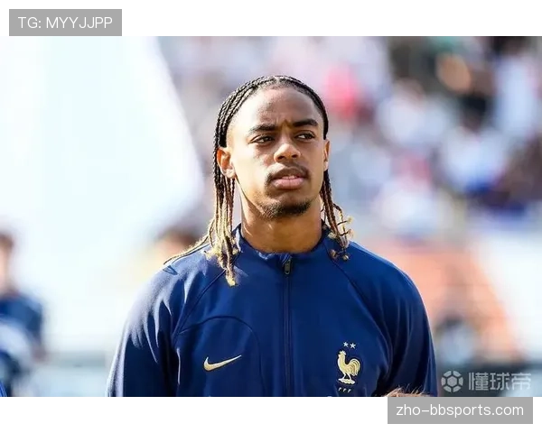 德尚评估扎伊尔-埃梅里右后卫选项，法国防线第三选择竞争白热化